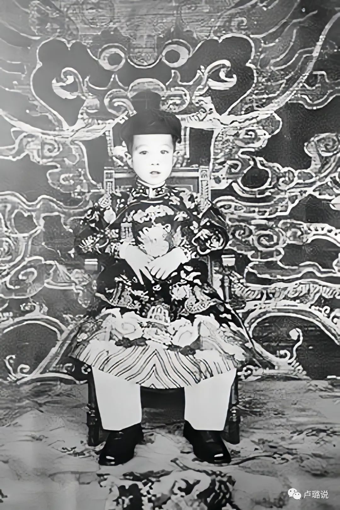 19岁的亚洲最美皇后，盛宠一时被负心抛弃，终成了法国野鬼孤魂！