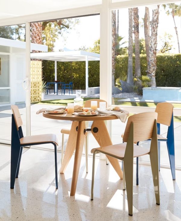 开放式厨房适合的桌子,餐厅厨房一体用什么桌子