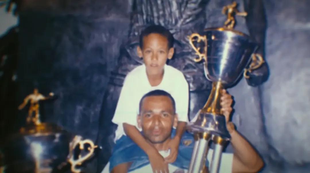 内马尔纪录片完美混乱完整版,内马尔中文纪录片完整版