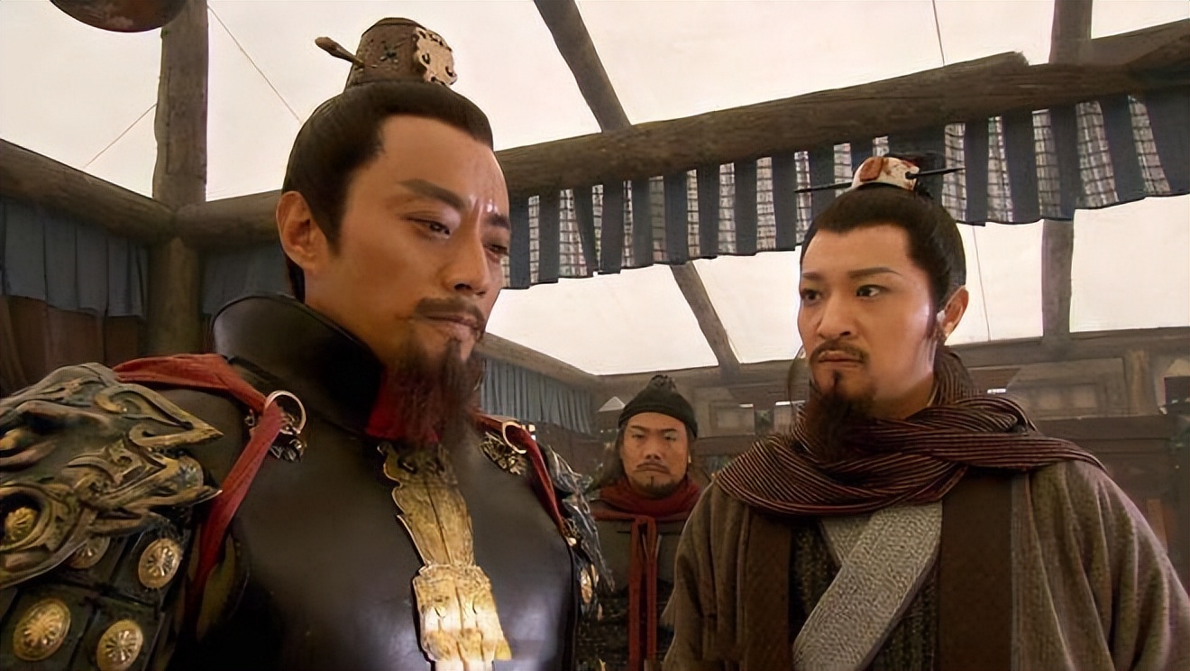 呼延灼攻打梁山的过程和结果,呼延灼连环马完整视频