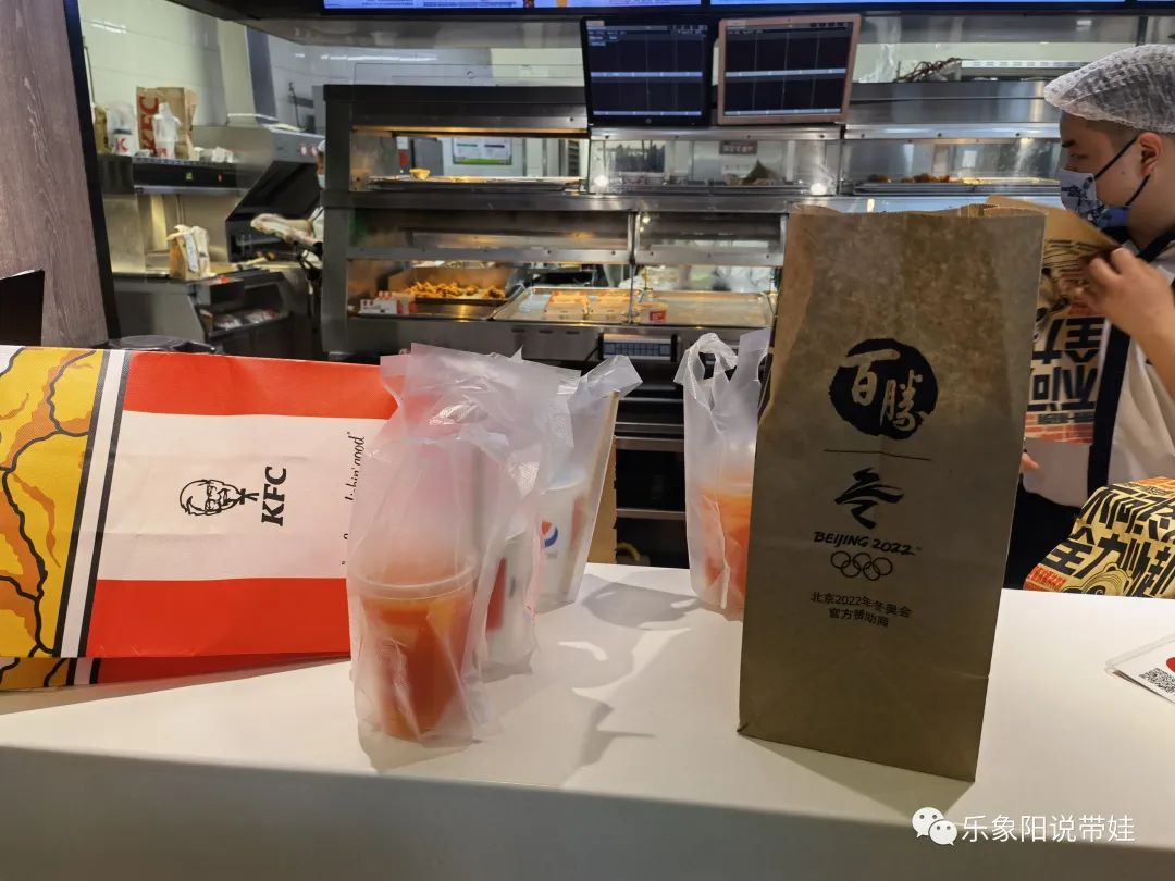 偶遇网红热闹现场,偶遇网红赶大集