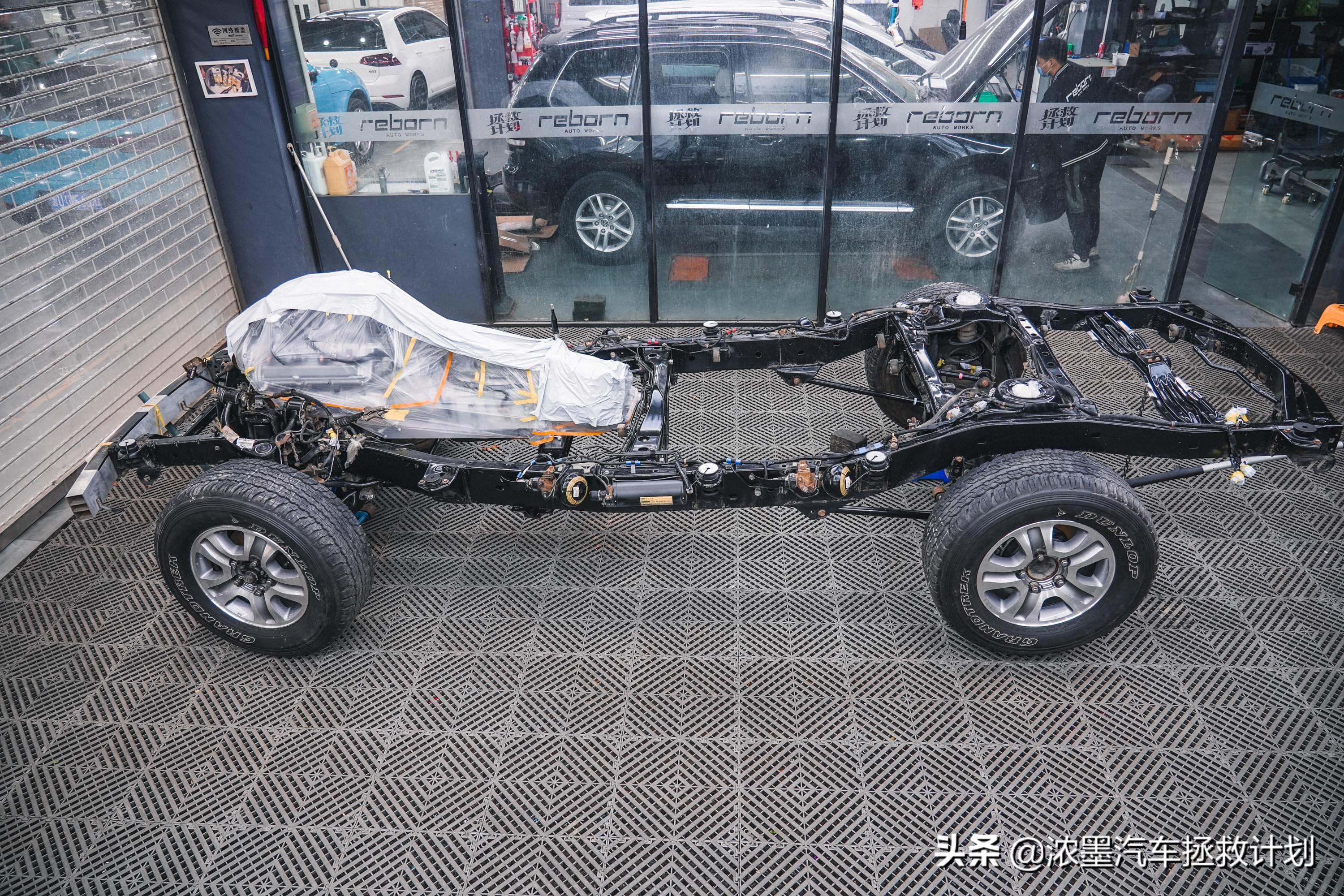 上篇｜用极致的工艺修复16年前的LX470，无惧疾风骤雨放怀前行