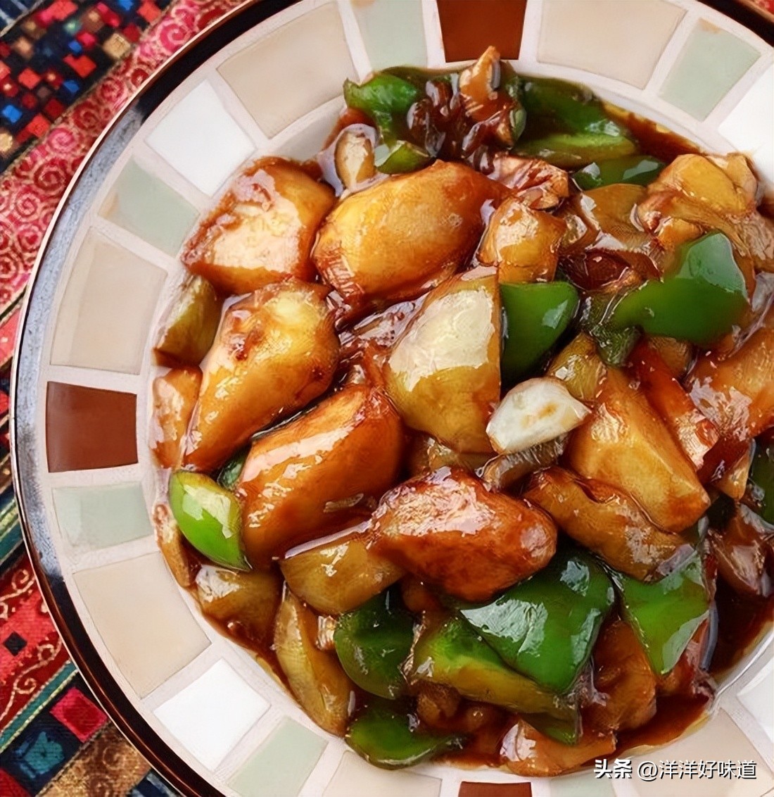 贵州大哥吃食物,大哥农村吃席视频