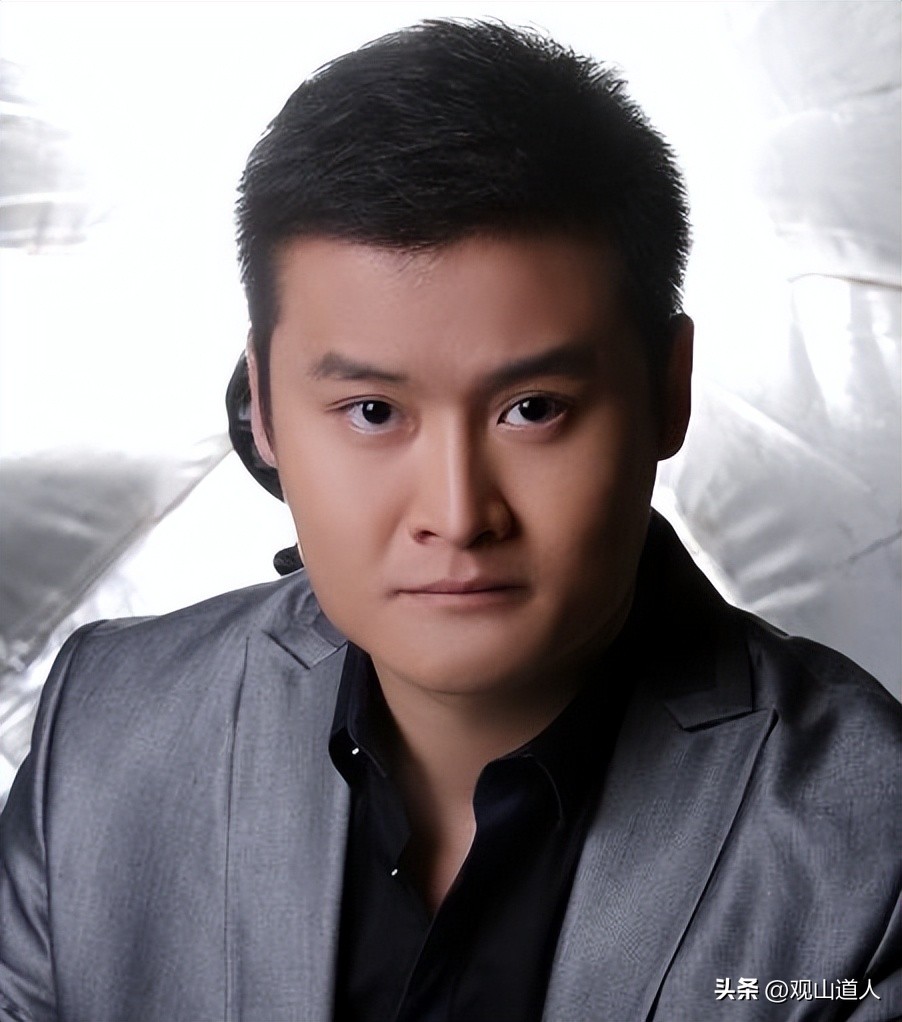 足球诗人贺炜到底读了多少书,足球诗人贺炜读书