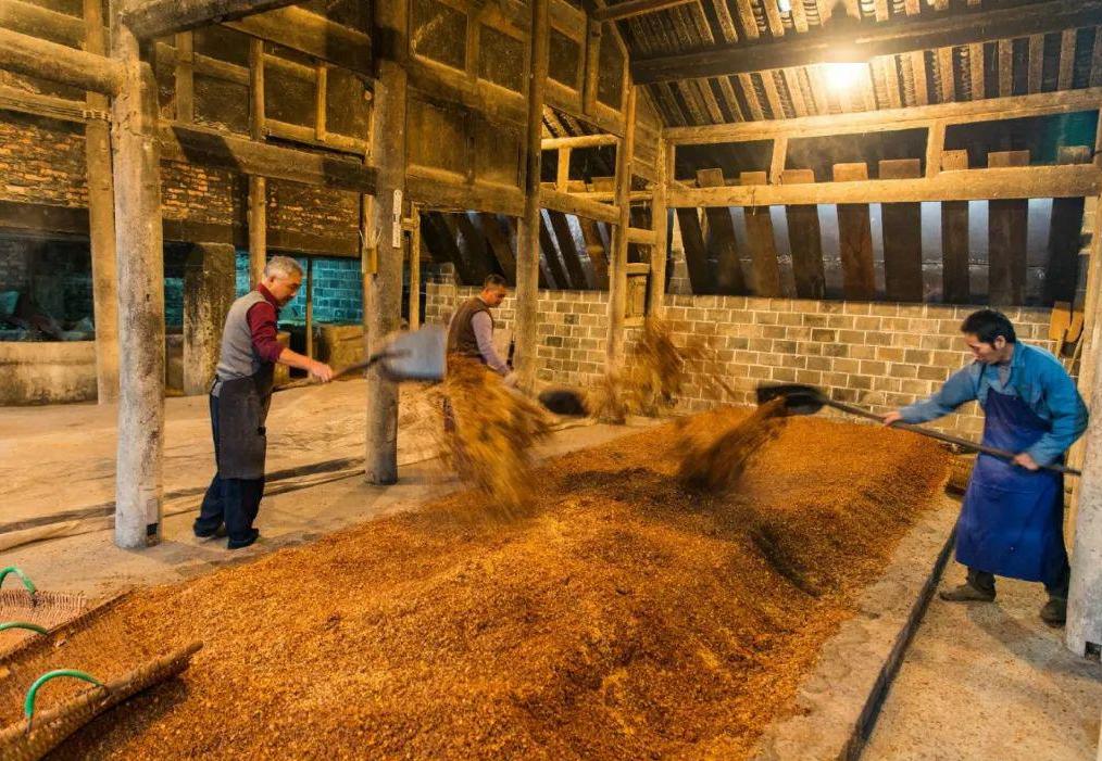 10元一斤的散酒能买到粮食酒吗,十几块一斤的散酒真的好喝吗