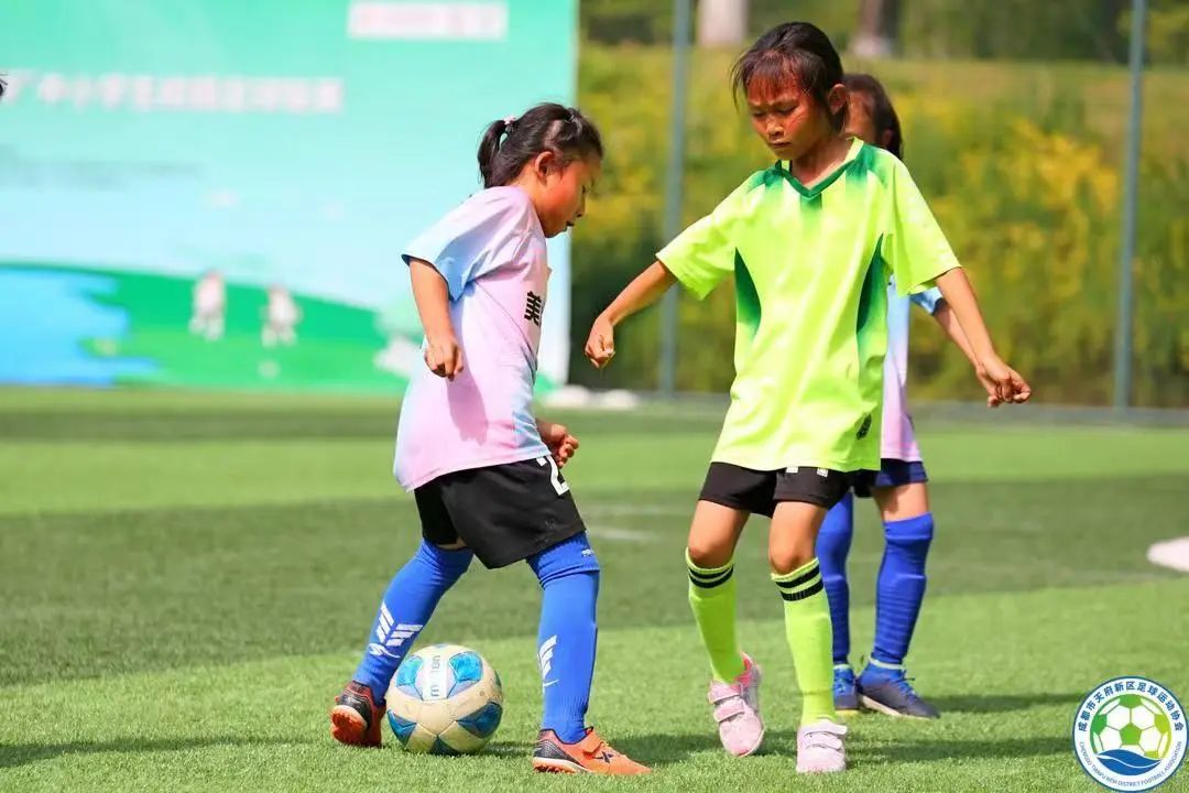 四川天府新区合江小学足球比赛,天府新区合江小学足球比赛2020年