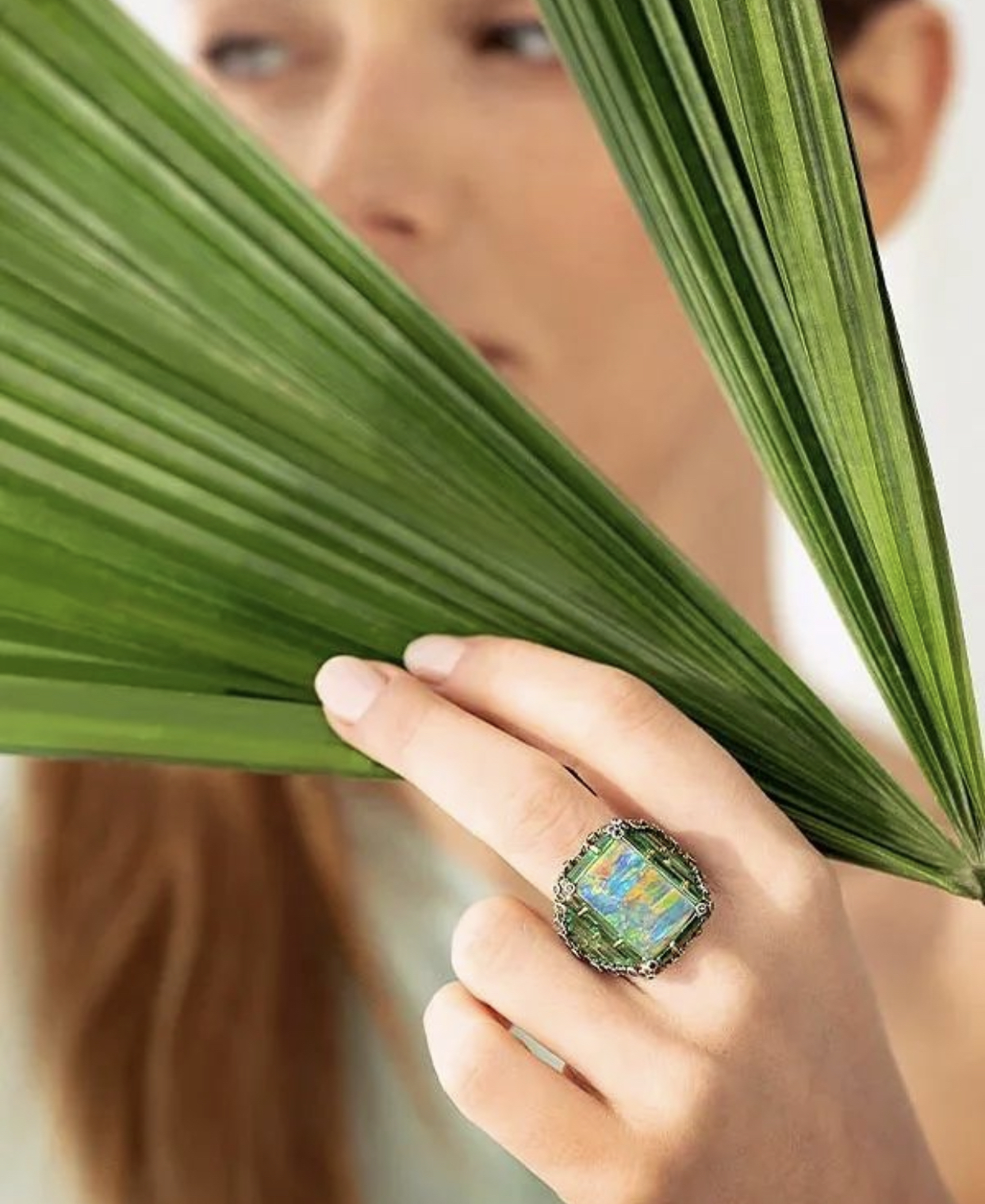 方寸之间浓缩了繁茂与文明，不一样的珠宝艺术，尼罗河花园戒指