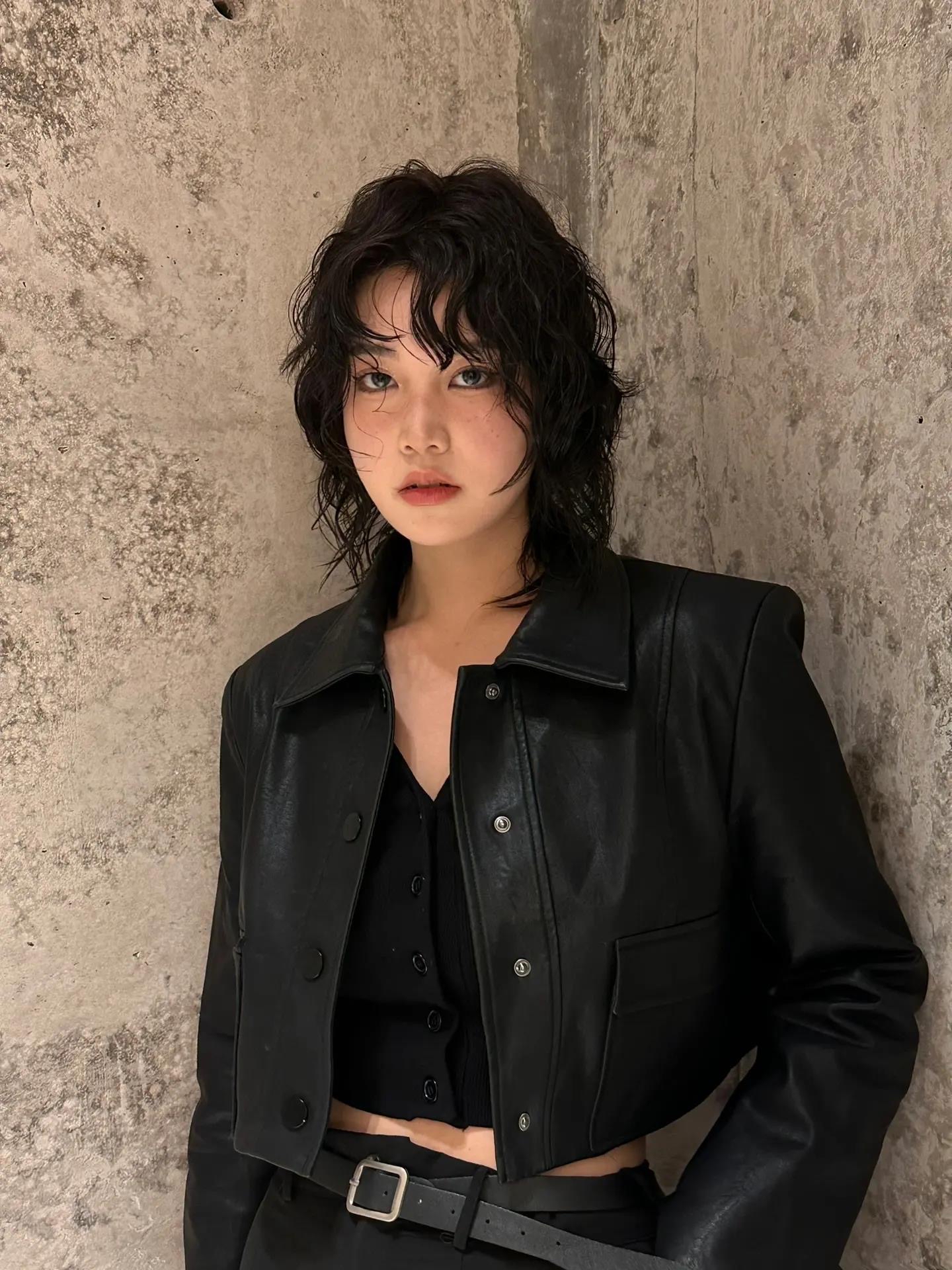 正方脸烫大波浪怎么编发好看,国字脸大波浪卷发型图片2018款