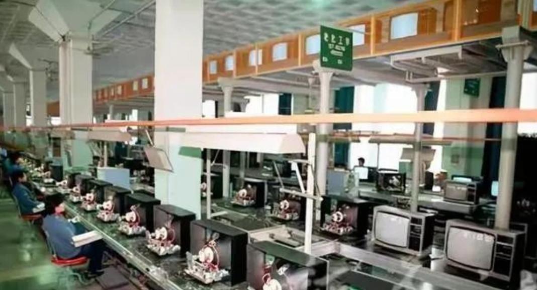 海信周厚健个人简历,海信广场董事长周涛周厚健