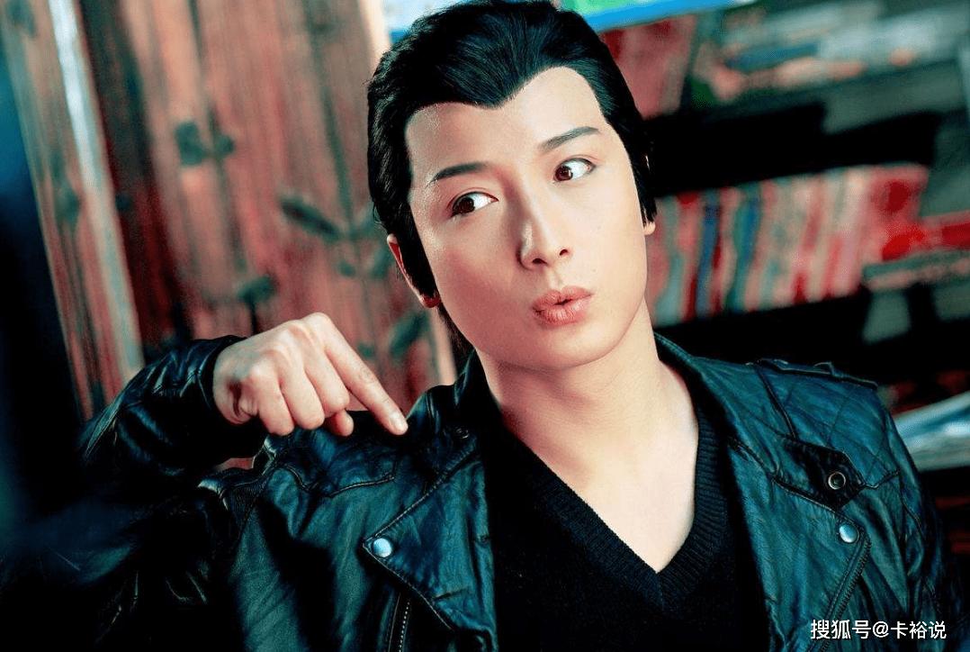 男性机器人引热议,机器人火男