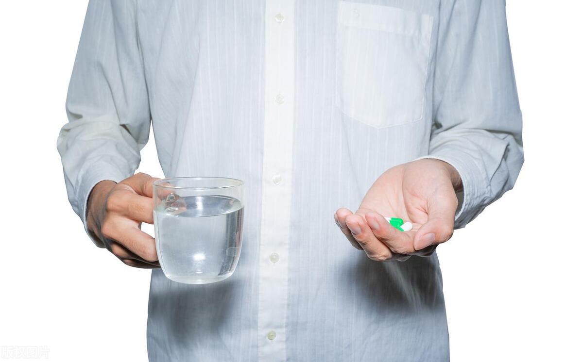 新冠阳了之后吃什么消炎药,感染新冠的症状吃什么中药调理