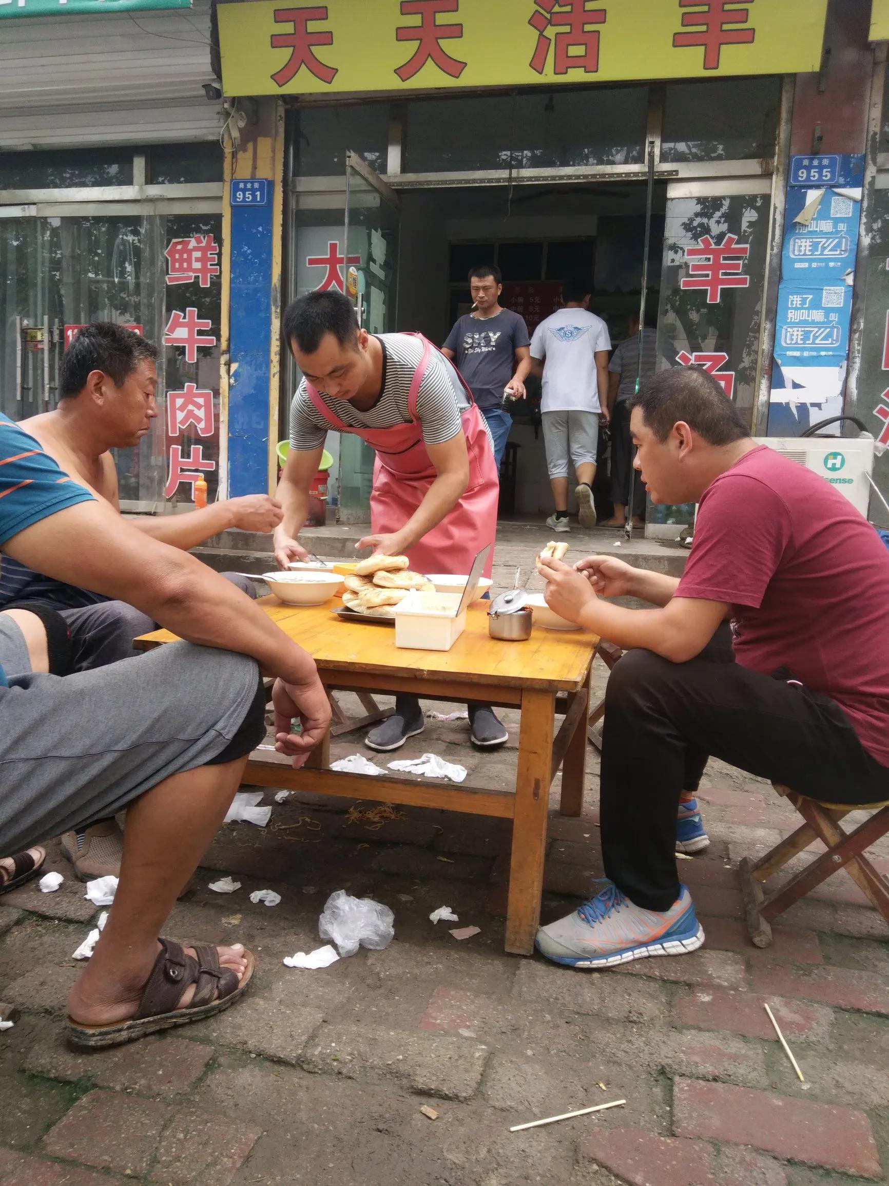 农民永久退出土地每亩补偿金额,农民退出土地一亩能补偿多少钱