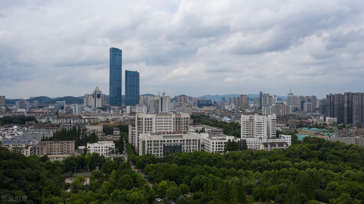 镇江楼市2020年上半年成交量,镇江楼市未来5年走向