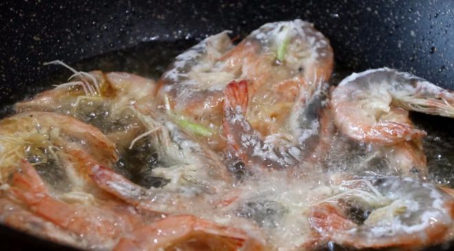 年夜饭必备的家常菜虾的寓意,年夜饭虾做法健康