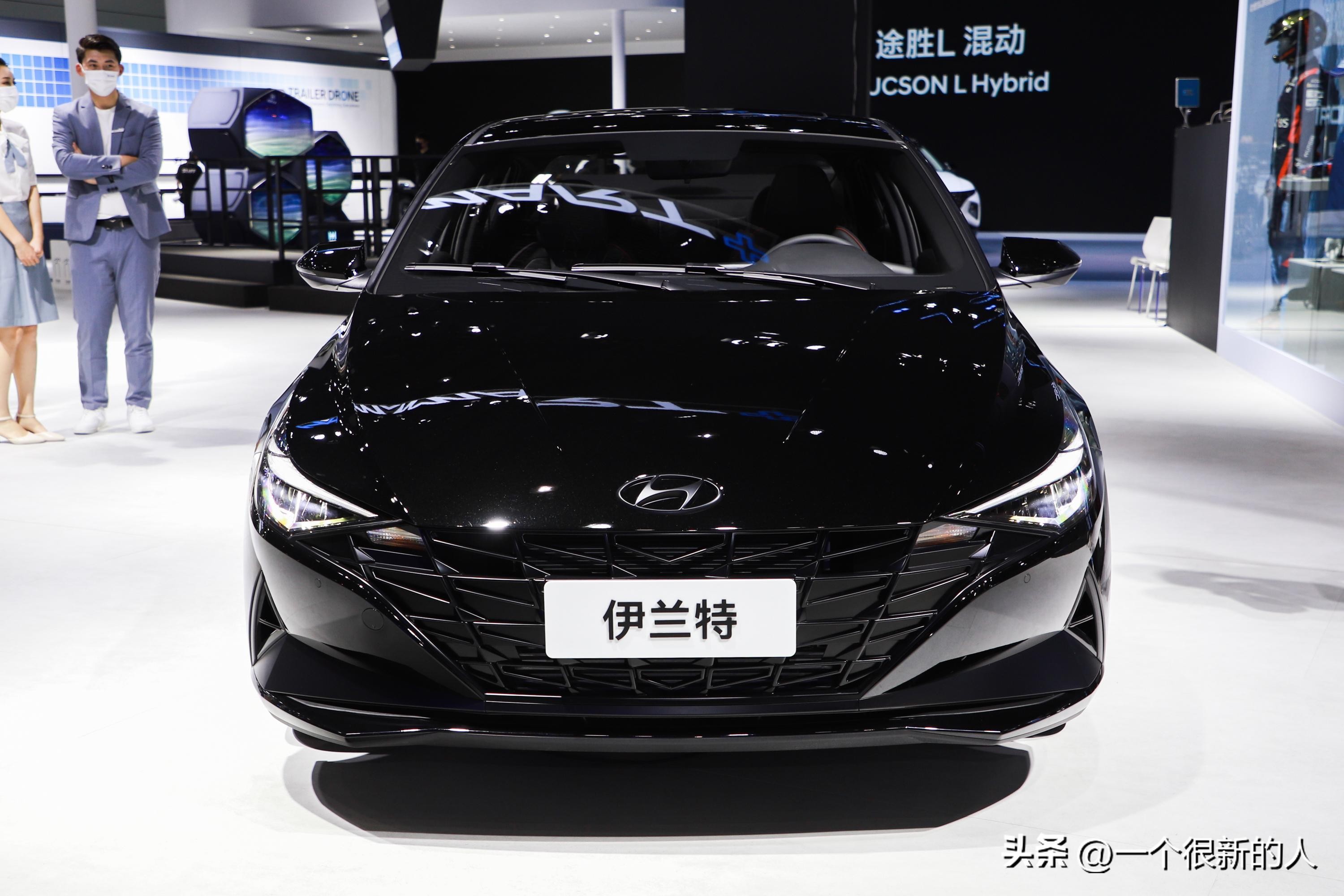 第7代伊兰特最新款有几种配置,12万左右买什么车第七代伊兰特