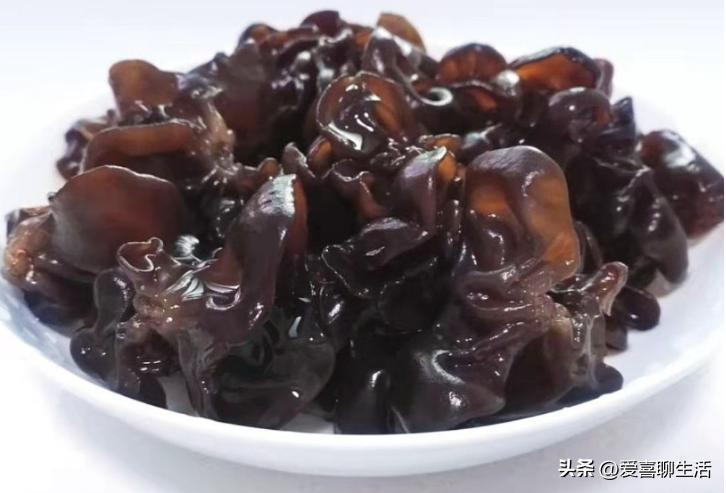 吃什么菜对腰恢复好,腰疼饮食要喝什么汤补腰