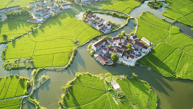 农村重新洗牌对农民有什么影响,大量农民进城农村咋办