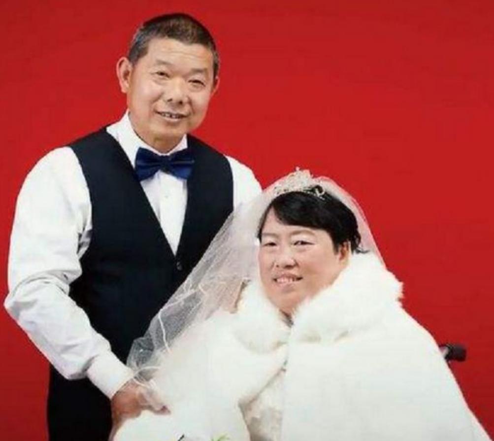 女儿结婚途中遇车祸，隐瞒26年未回娘家，男子做了26年未婚夫