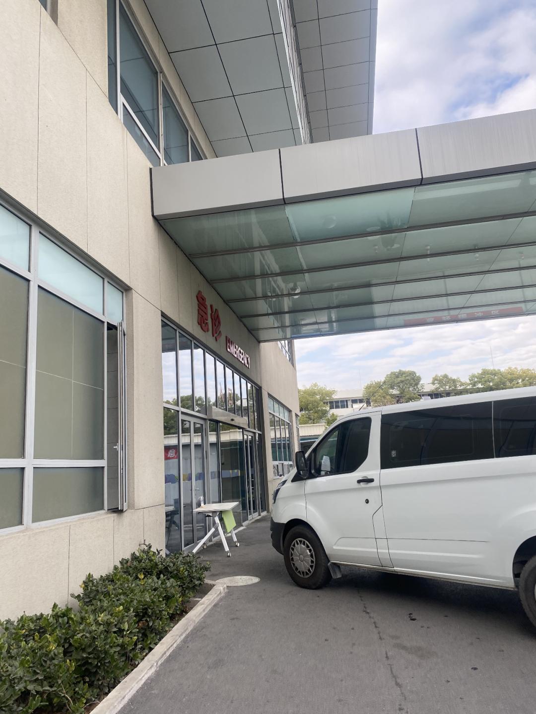 上海医疗资源紧缺吗,现在上海哪家医院可以看病