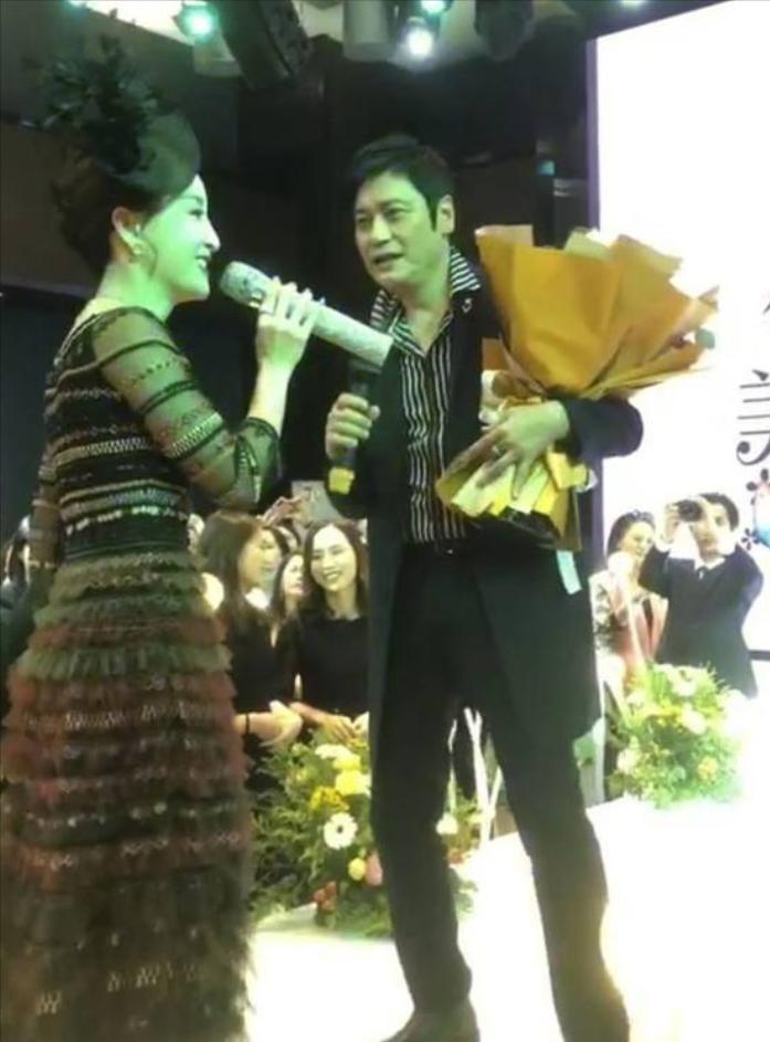 向太直播带货卖了什么,向太直播带了哪些珠宝