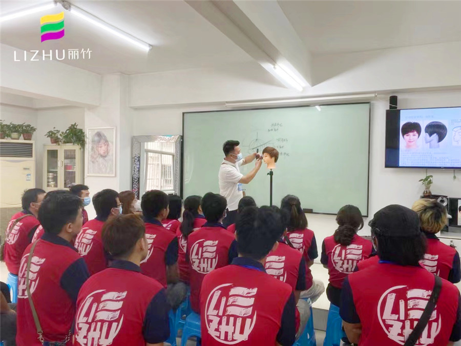 美发短发培训班,美发学校长发边缘层次修剪