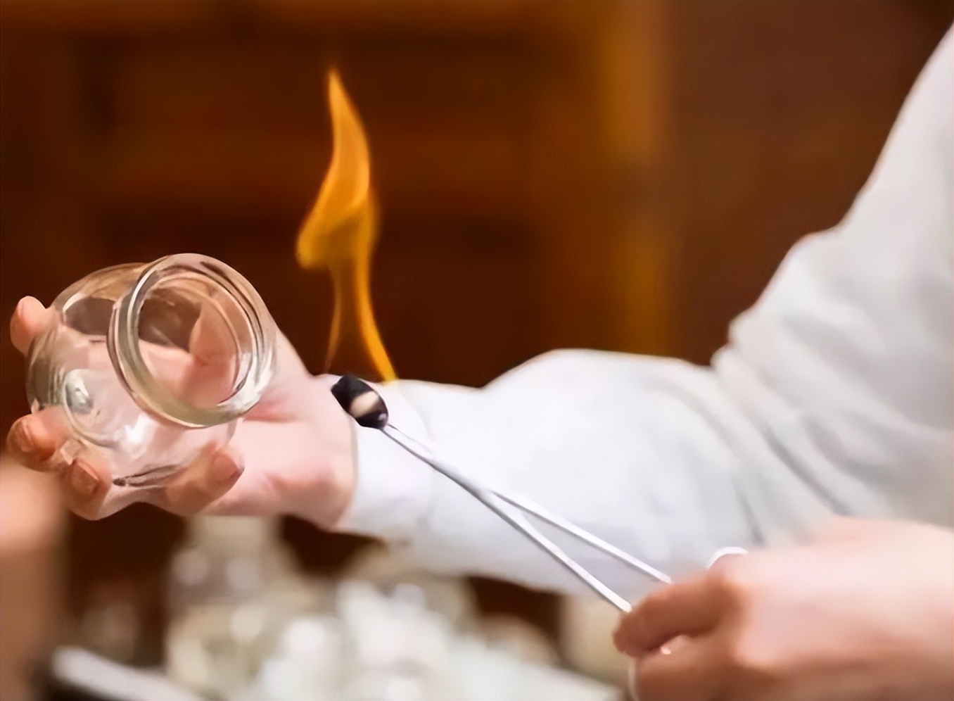 老人洗澡猝死警方提示,老人洗浴店泡澡猝死后续