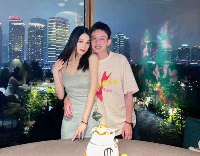 范志毅大女儿范斯晶,范志毅女儿范斯晶现在怎么样了