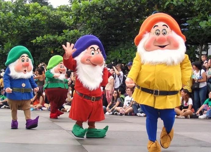 世界上最神秘的野生小矮人,地球上的神秘生物小矮人