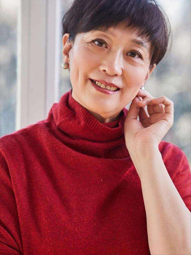 50岁女性面部日常化妆步骤,适合50岁女人的妆型