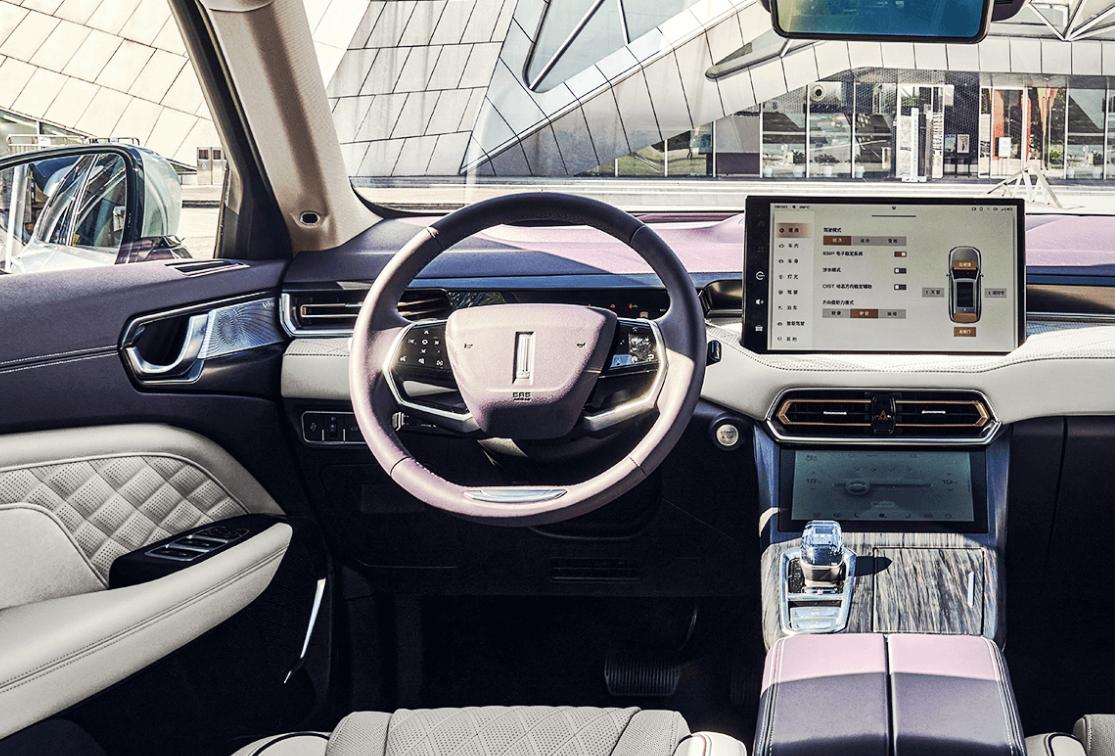 年轻女人适合开的车推荐15-20万,适合女生开的车20万左右高颜值4驱