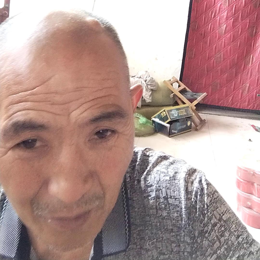 今天啊三年不啊卖大货,大货有需要的,嗯,三年可以等我去...