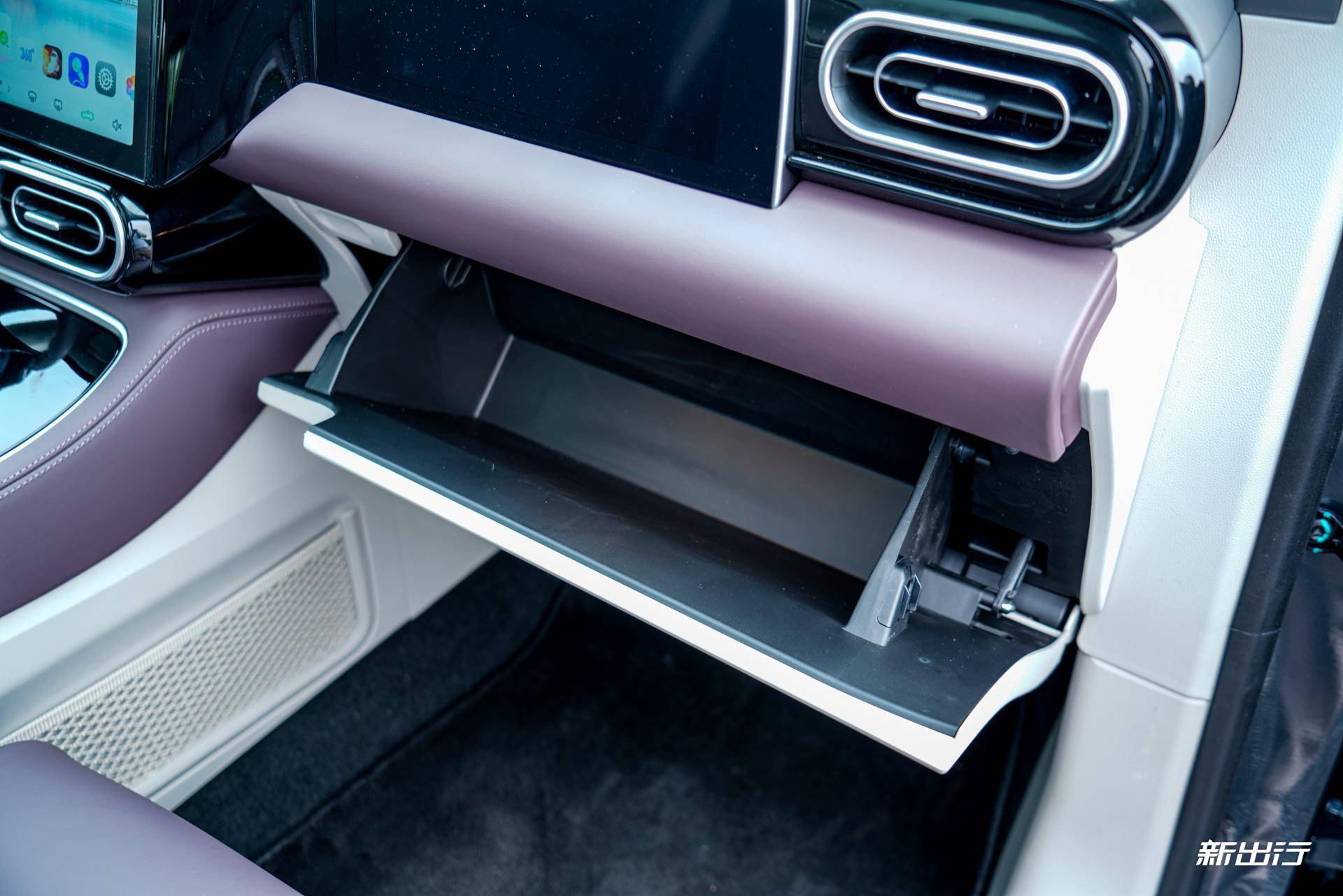 15万的中型SUV体验如何?静态实拍零跑23款C11