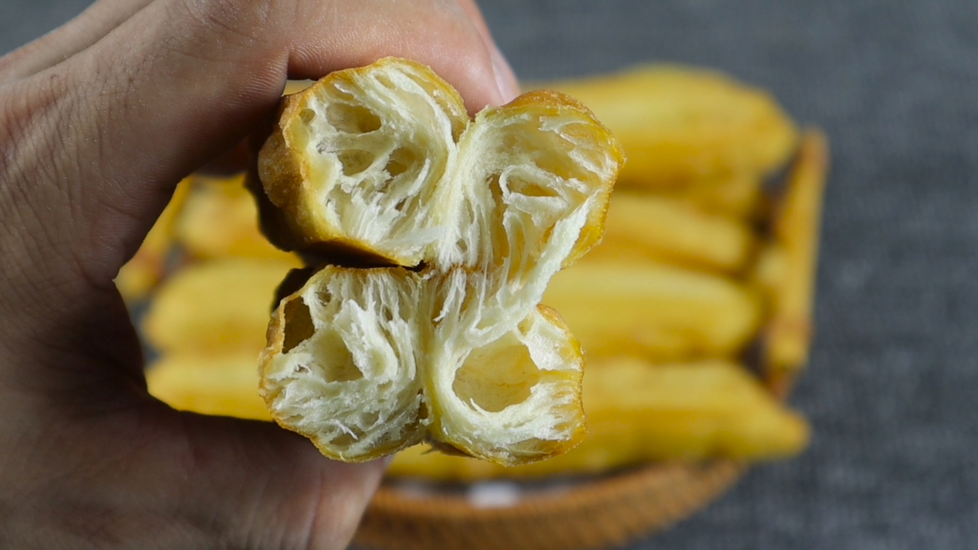 早餐店30年炸油条配方公开,酥脆油条最佳配料配方