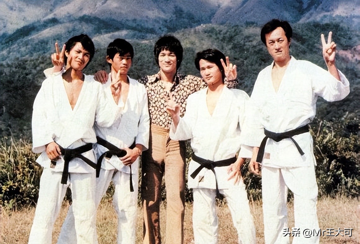 元华金像奖最佳男配角完整版,元华颁奖典礼现场