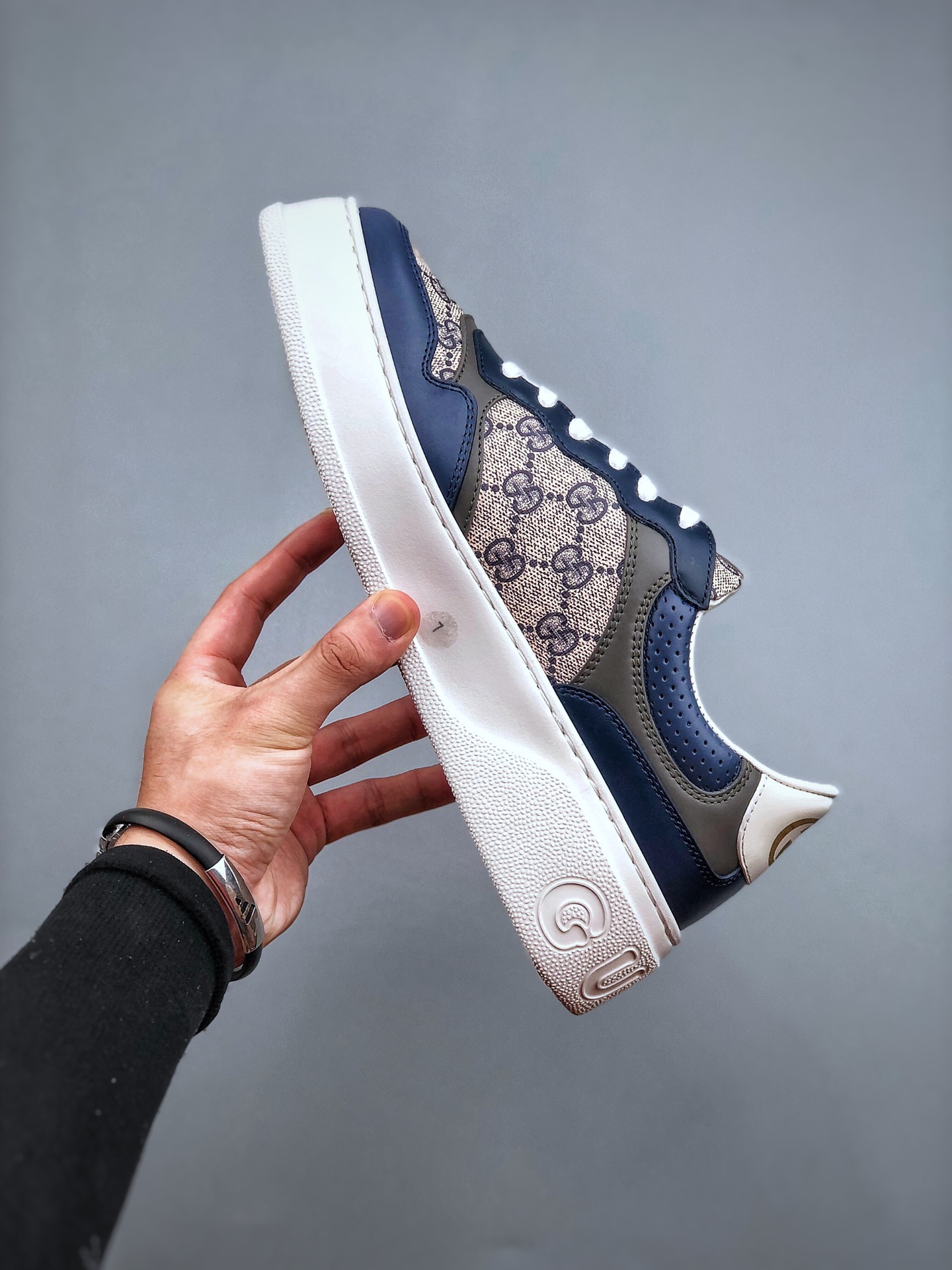 鞋身加装饰,设计球鞋中底需要哪些知识