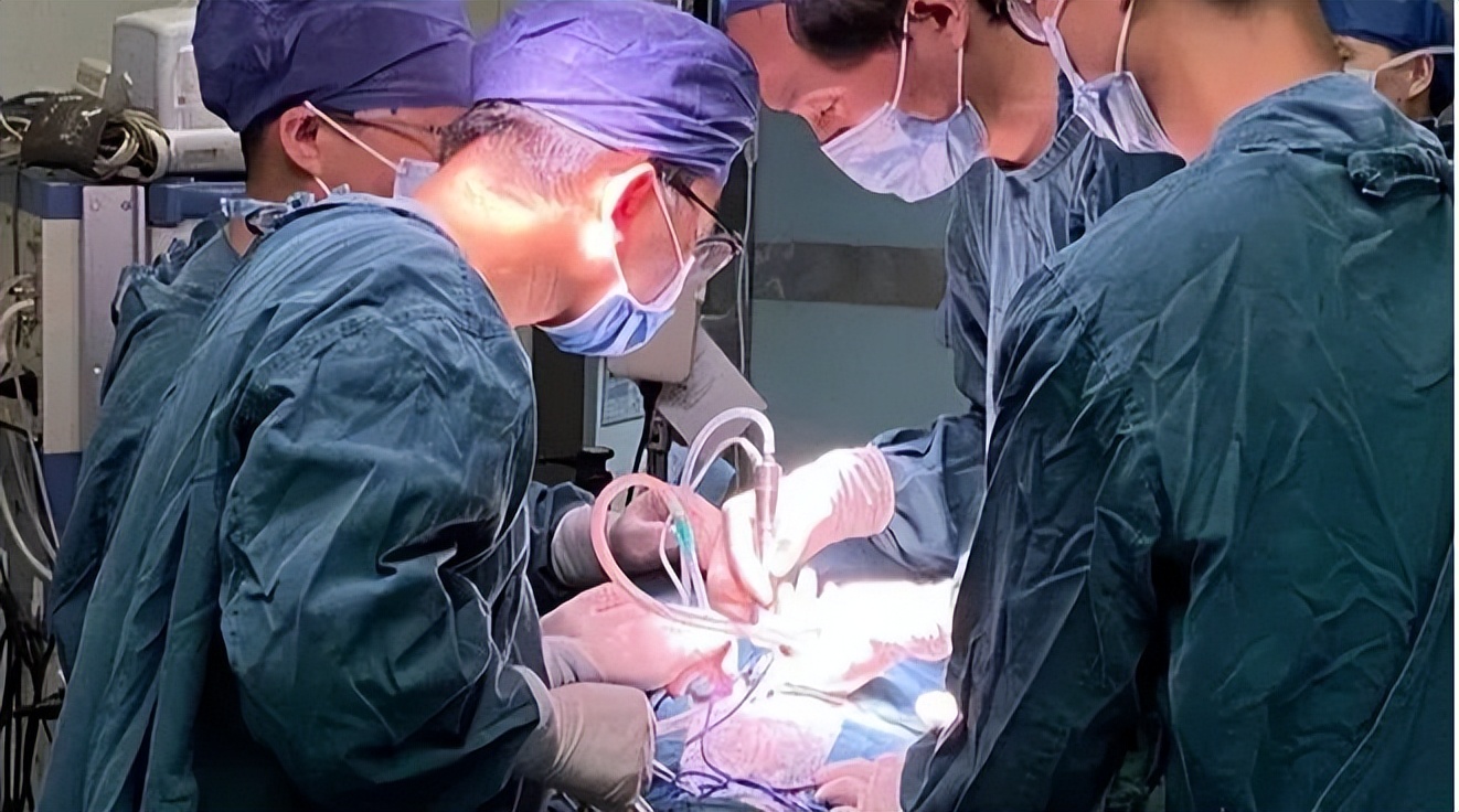 腰痛一直治不好要看神经科吗,经常腰痛要警惕四种原因