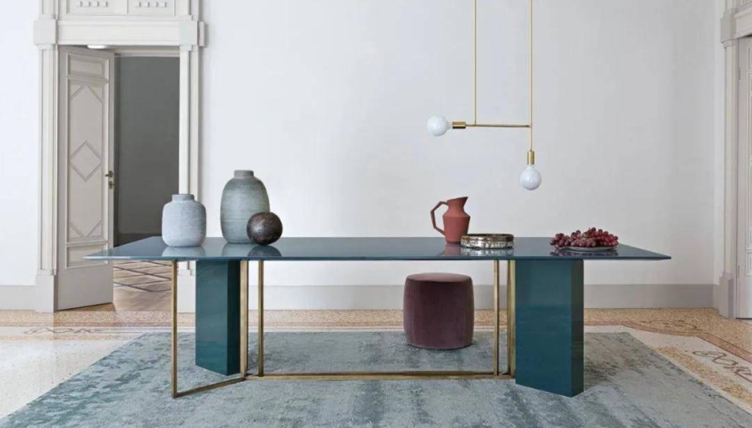 奢石餐桌别具一格,奢石餐桌大平层豪宅首选