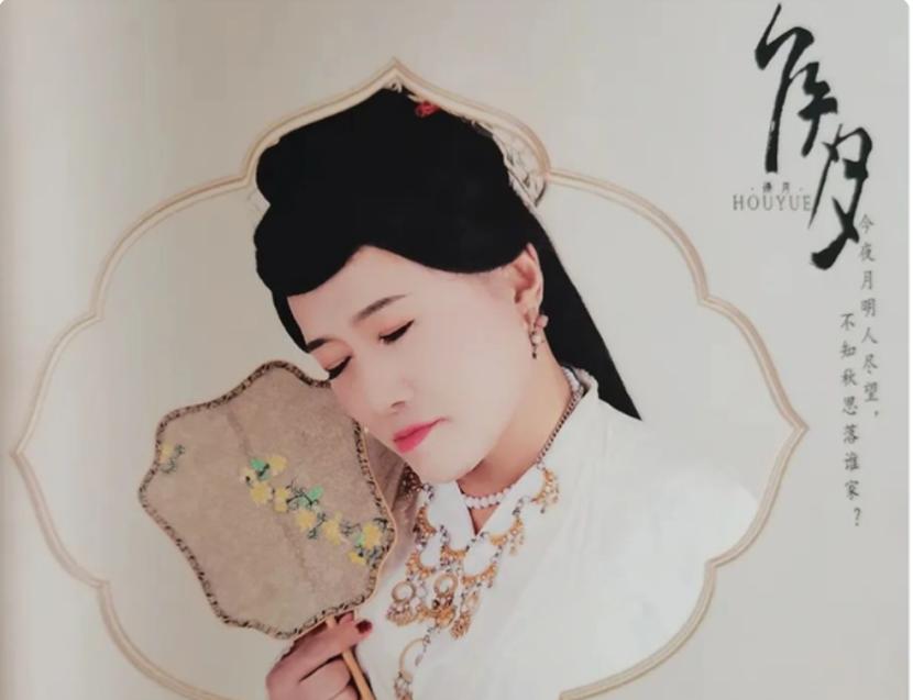 大喜哥曾因男扮女装走红,收破烂大喜哥