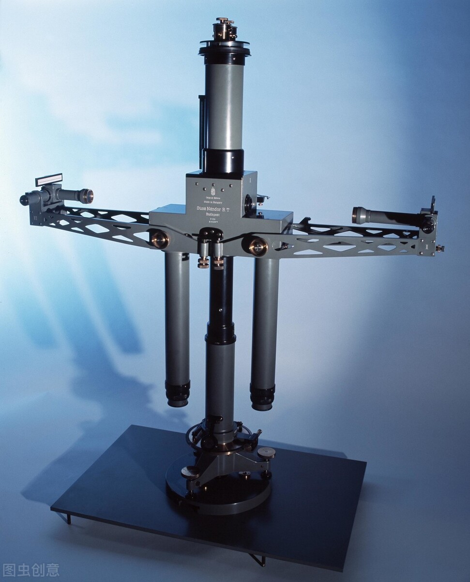 《中国大百科全书（第2版）》读书笔记8410-等效原理