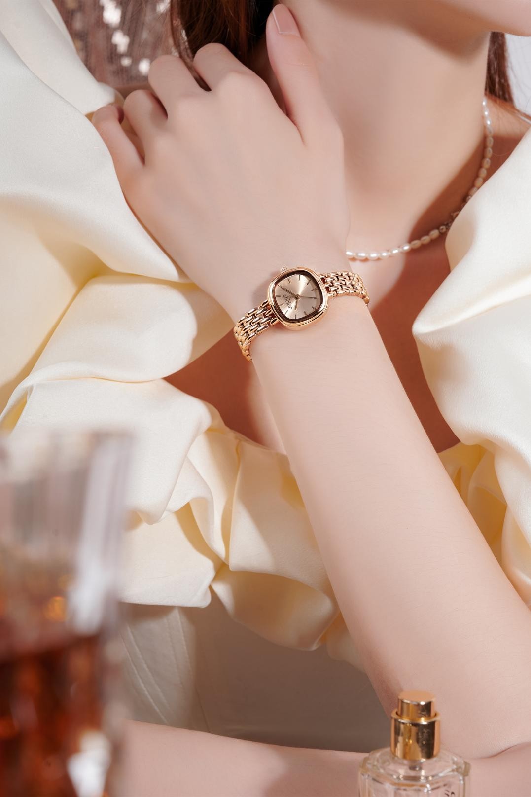 聚利时手表女款名牌正品精致小巧,聚利时julius品牌官方旗舰店