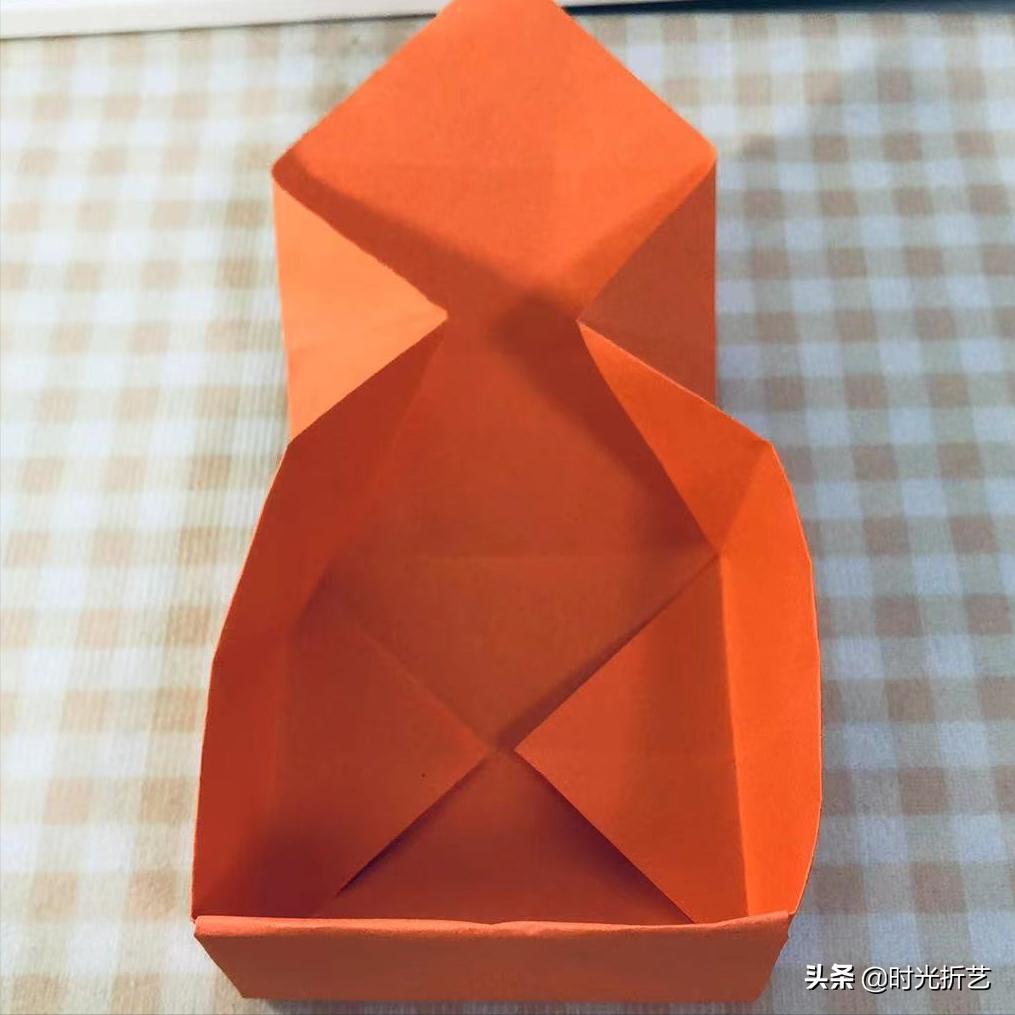 图解折纸教程,苍蝇纸盒的折纸方法