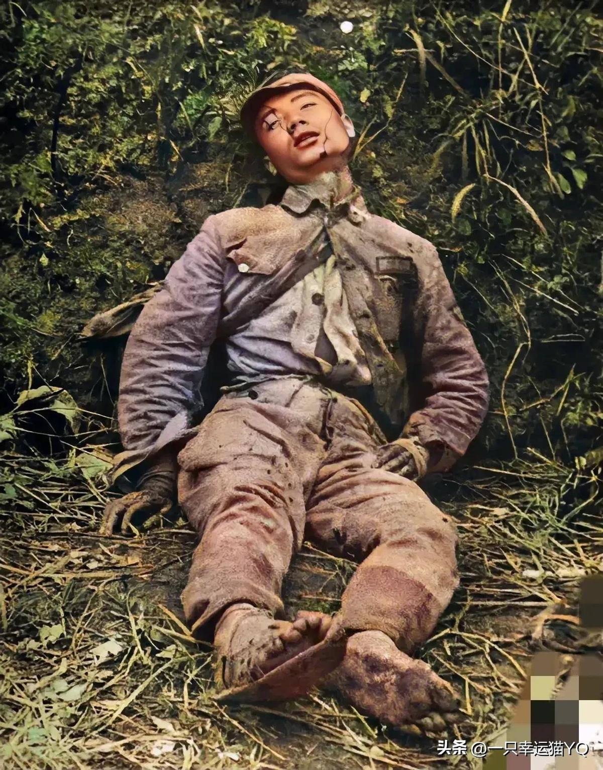 日军兽行：当着男人的面玷污了女儿，临走还残忍割下妻子乳房