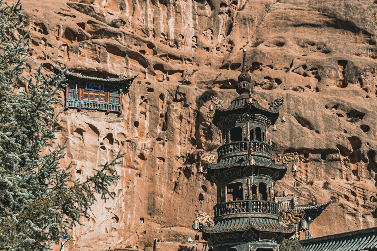 中国十大悬崖峭壁建筑奇迹,世界上10大悬崖奇观建筑美景图片