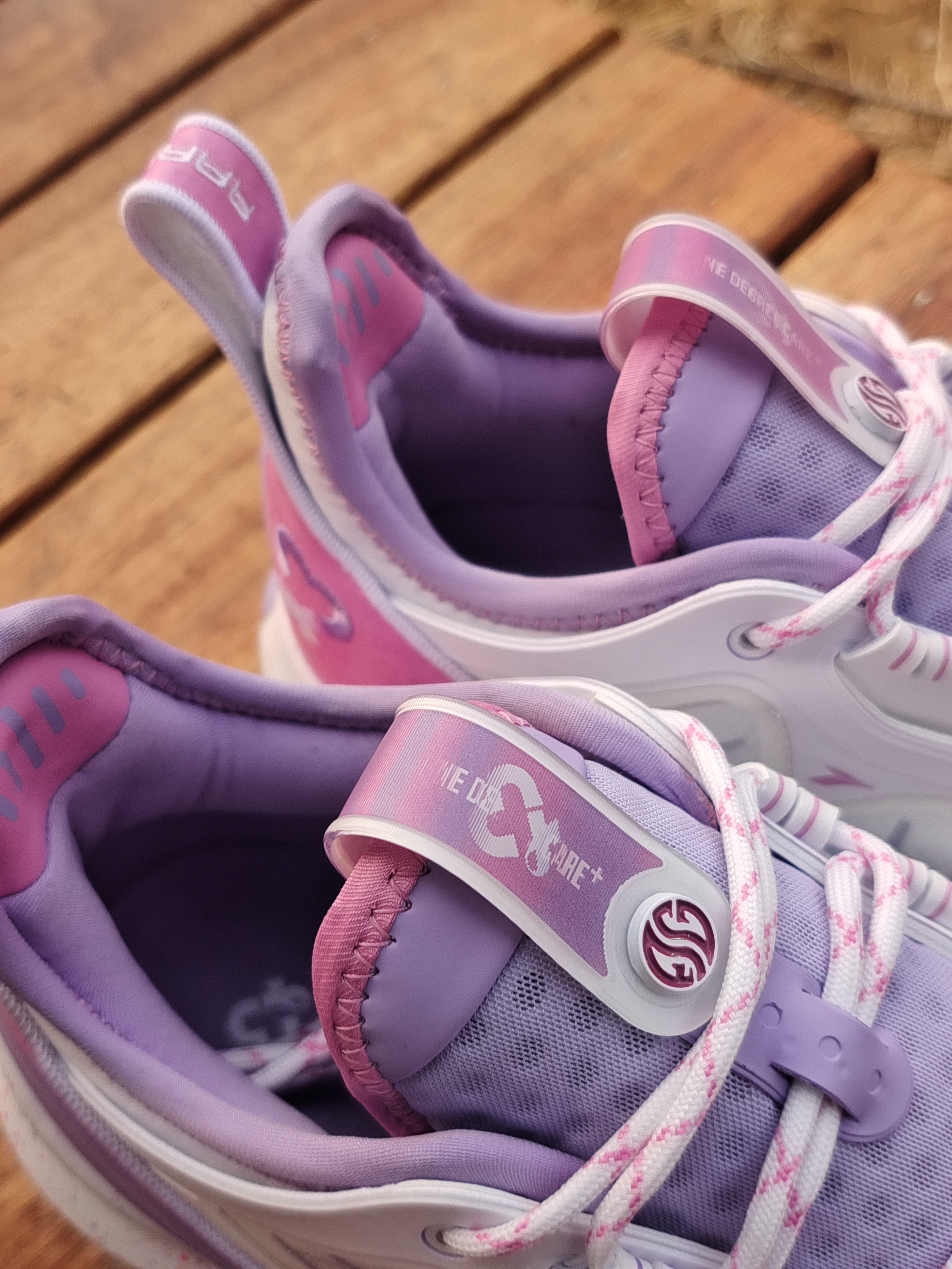 后卫也能穿的中帮鞋,后卫可以穿ag球鞋吗