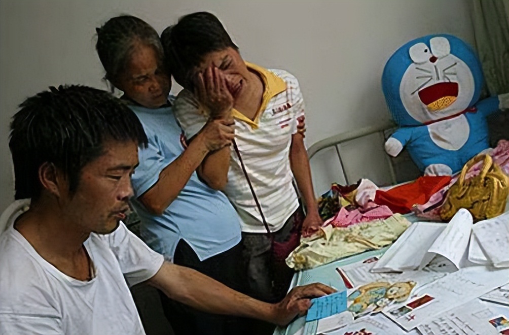 18岁患癌女孩临终遗言,女孩患癌18年一直坚持治愈成功