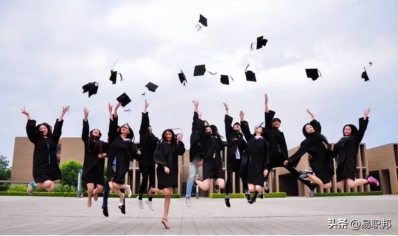 程序员收入是从什么时候变高的,程序员一年收入大概有多少