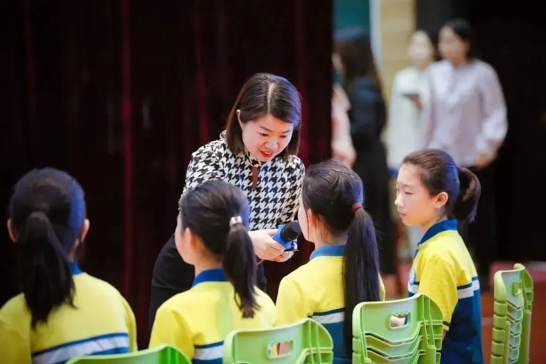 武汉首届智慧教育优秀教师,武汉东湖高新技术开发区新教师