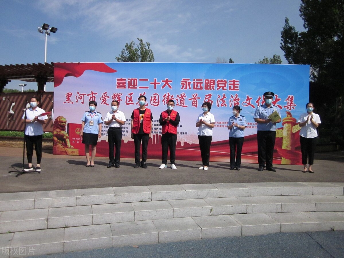 社区工作者工资低为啥那么多人去,社区工作者待遇到底如何