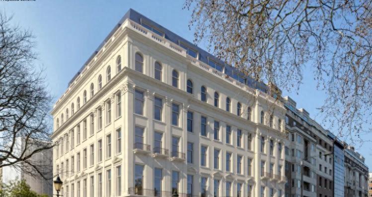 范冰冰和李冰冰的友谊,范冰冰和李嘉诚谁有钱