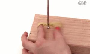 电焊取断孔里的螺丝视频教程,螺丝断孔里了怎么取出